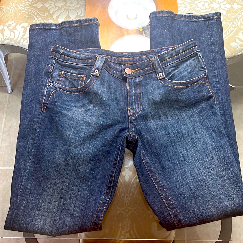 Seven7 jeans size 31 and inseam 34” rise 8”
